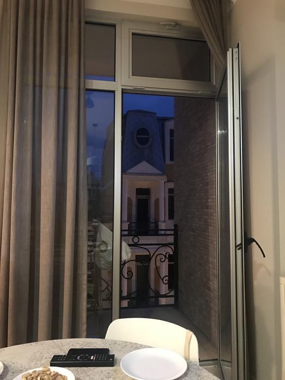 Piazza Apartment Batumi Luaran gambar
