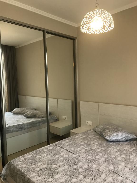 Piazza Apartment Batumi Luaran gambar