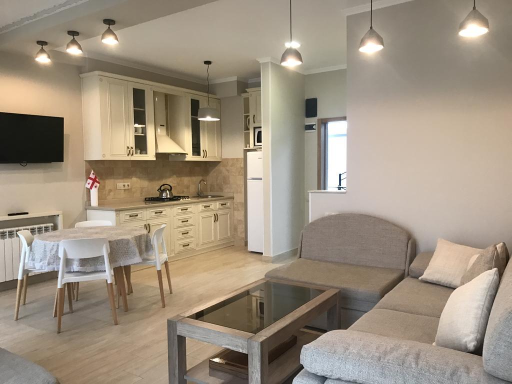 Piazza Apartment Batumi Luaran gambar
