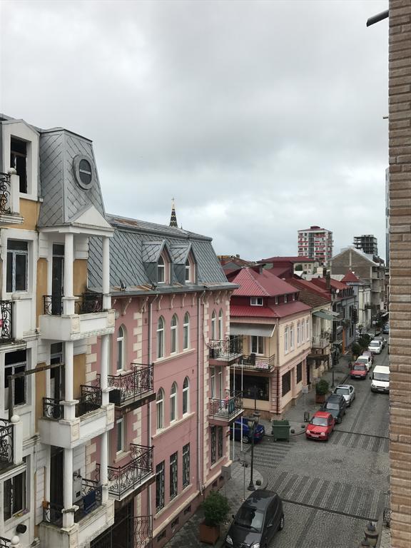 Piazza Apartment Batumi Luaran gambar
