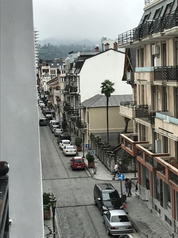 Piazza Apartment Batumi Luaran gambar